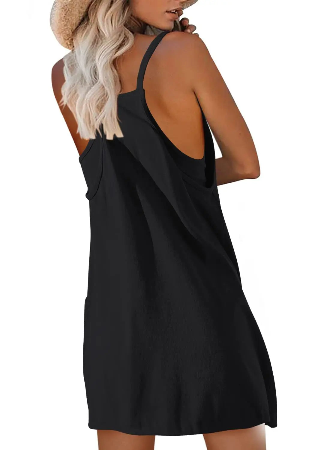 Mini robe combi-short d'été dos nu & décolleté profond. Tissu stretch (coton/poly) pour un confort absolu.